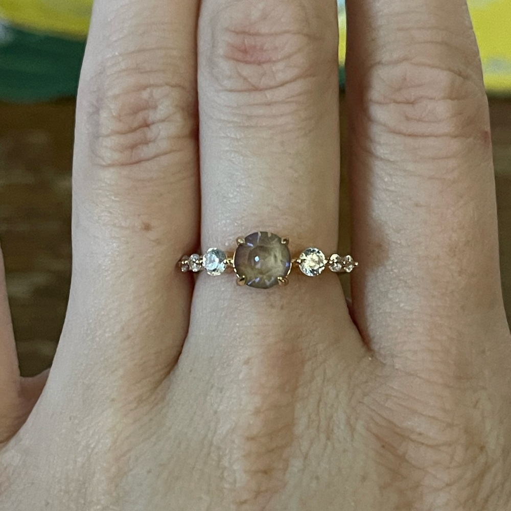 Ring - Size 5 - Picture 4 of 5